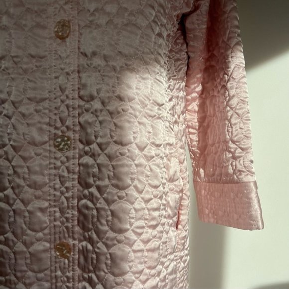 Oscar de la Renta for Neiman Marcus Quilted Pink Robe trench coat - Picture 7 of 15